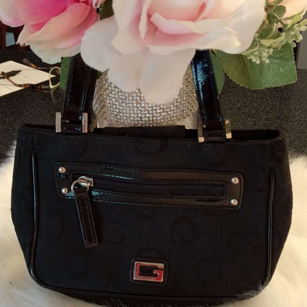 Guess black purse